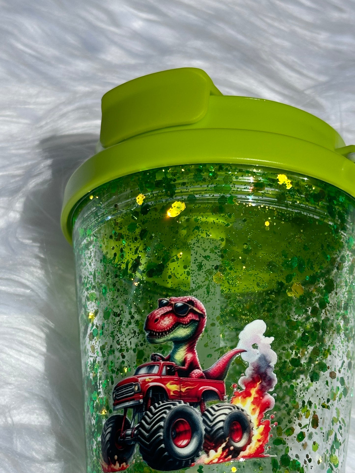 Dino snowglobe