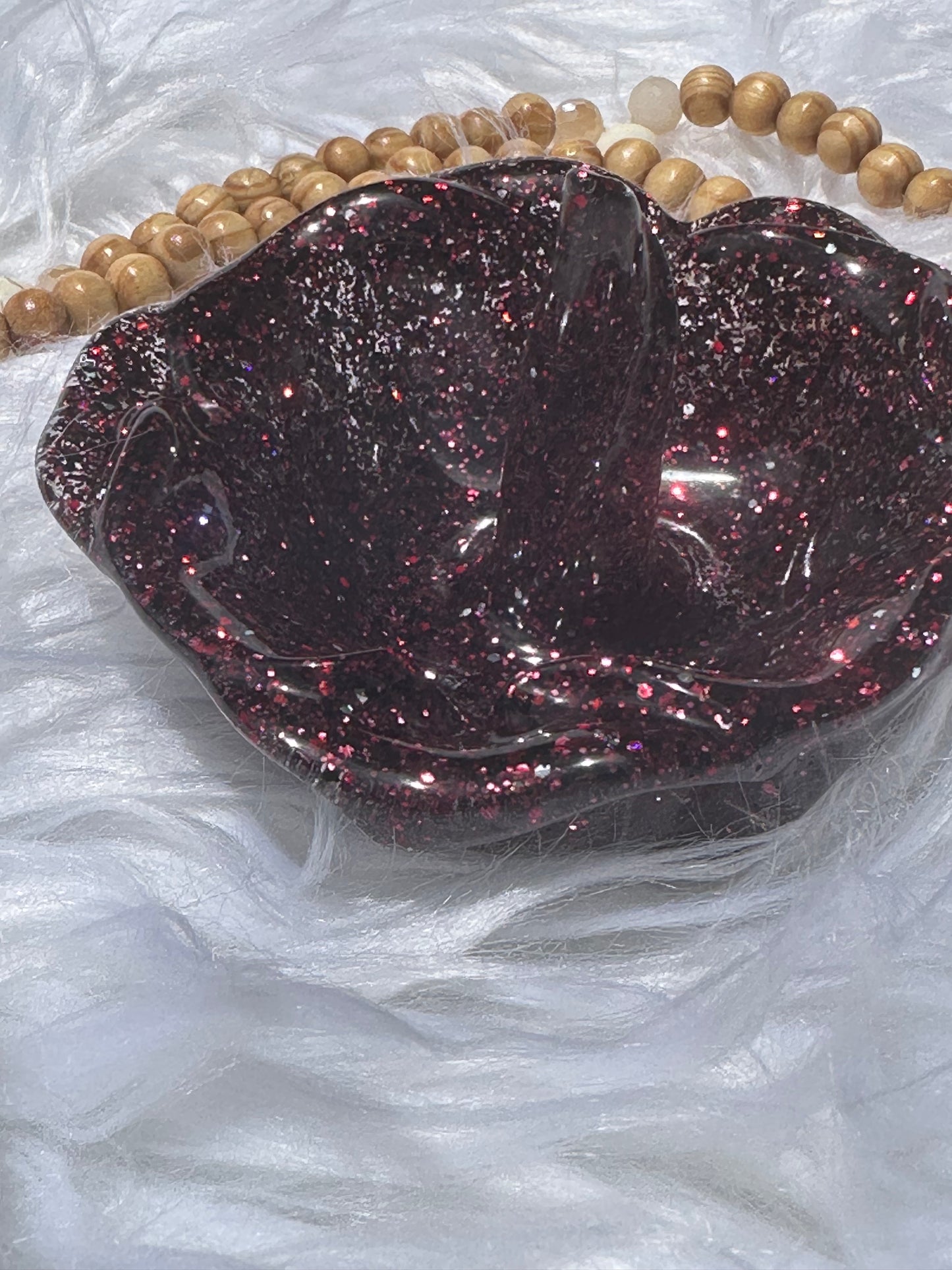 Red ring dish