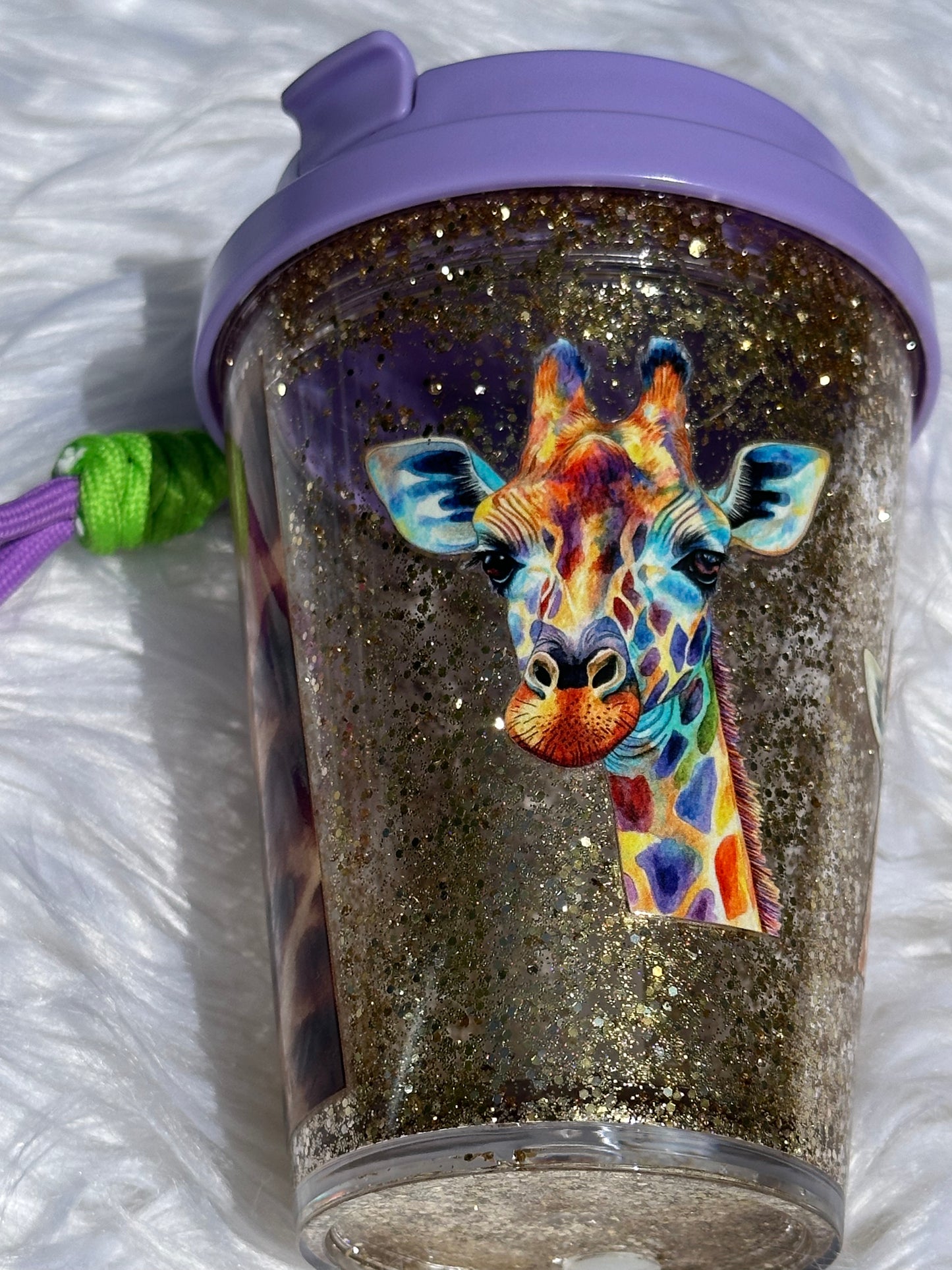 Giraffe snowglobe