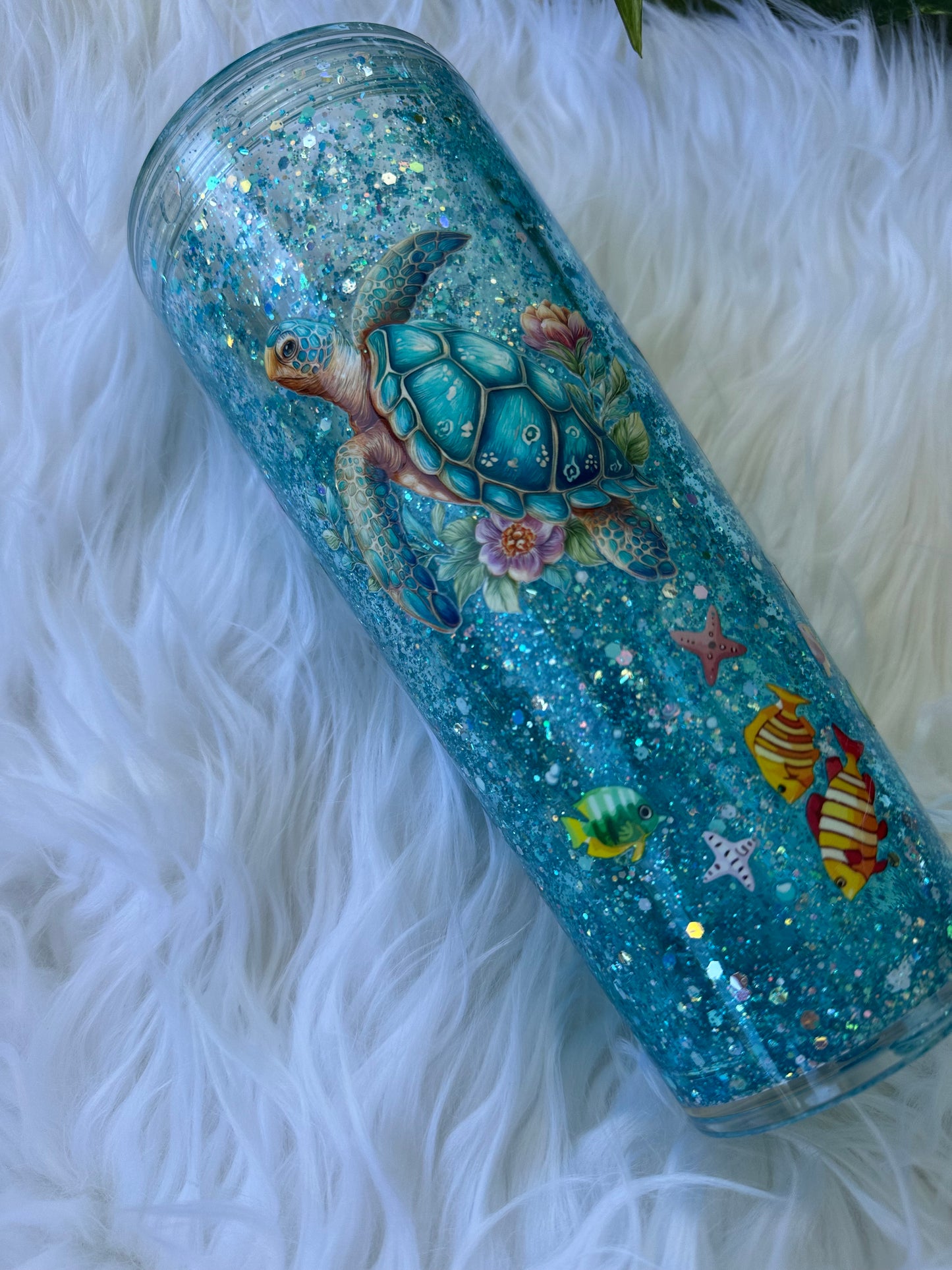 Turtle snowglobe